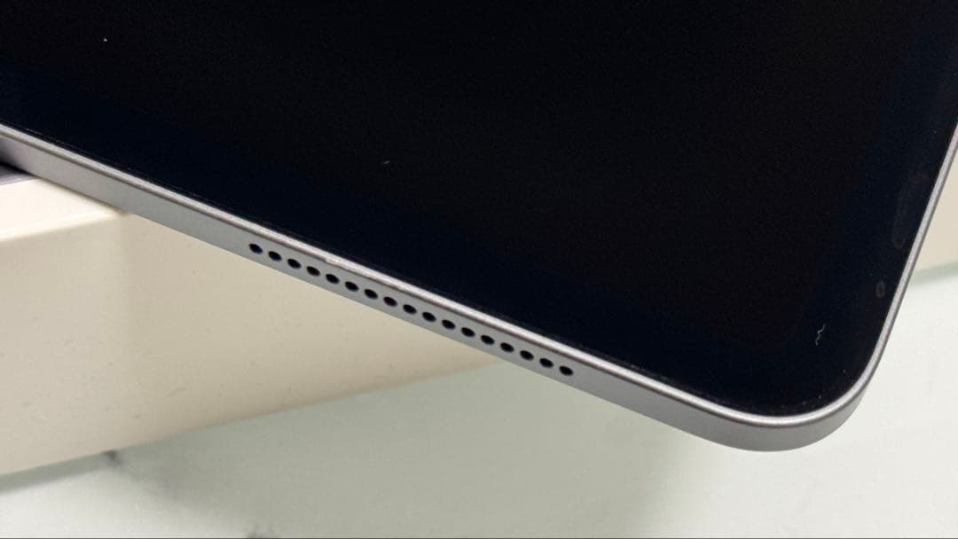 iPad Pro 12.9インチ（第4世代）　A2229 128GB