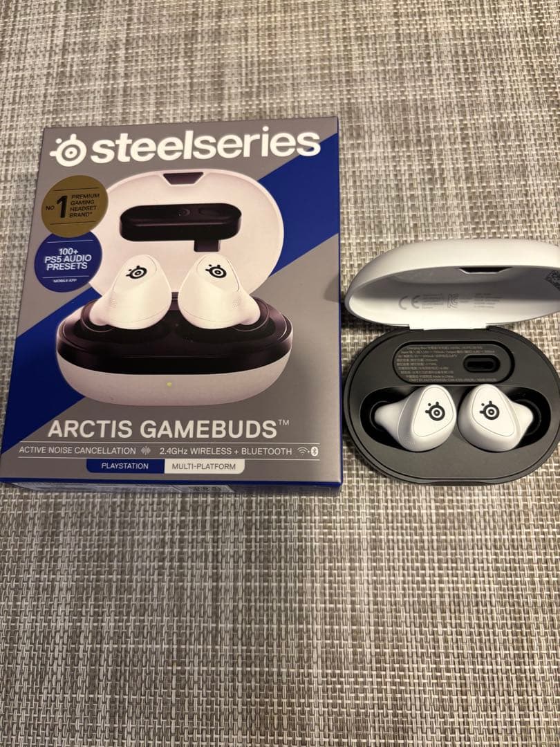SteelSeries Arctis Gamebuds ホワイト