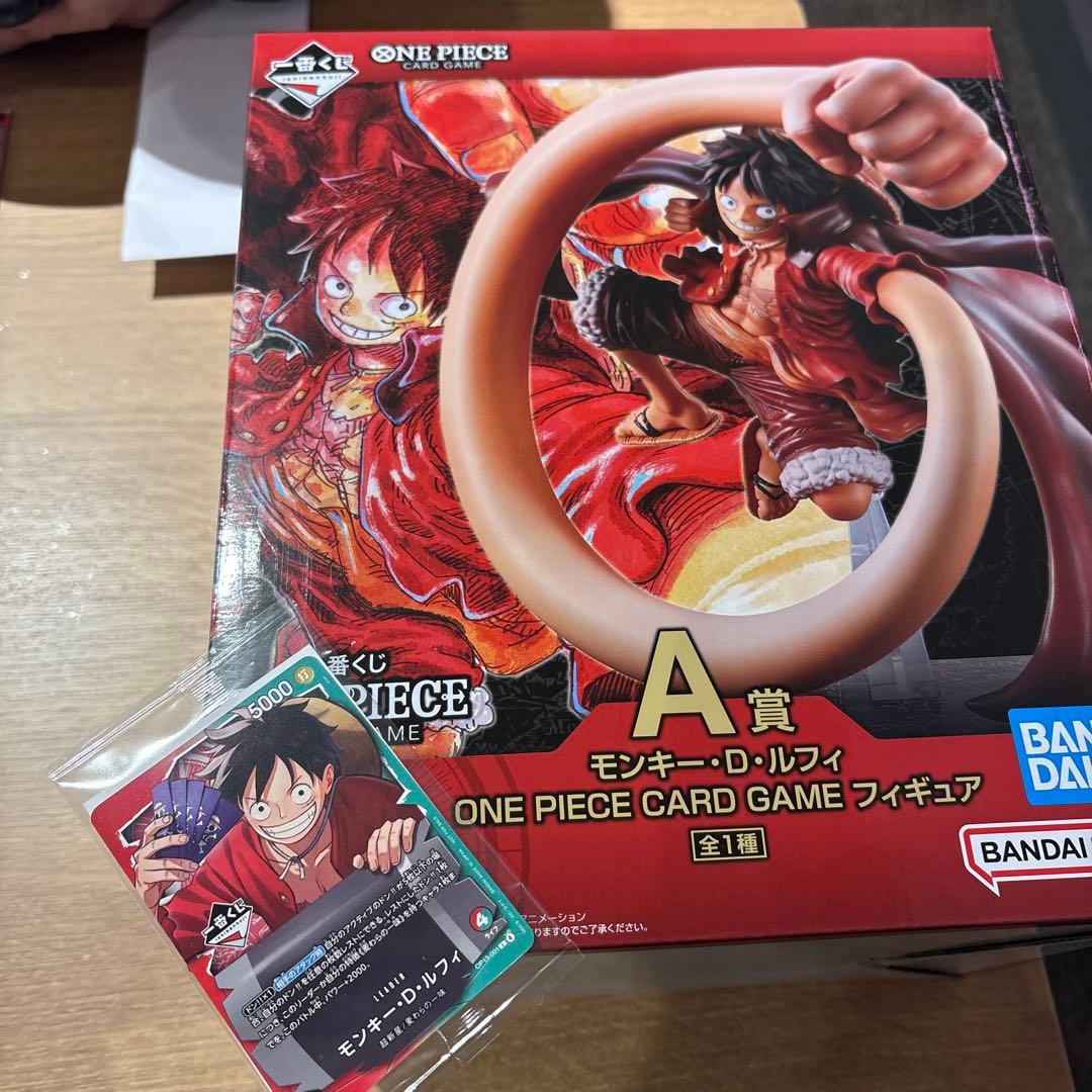ワンピースカードゲーム A賞 モンキーDルフィ フィギュア カード セット