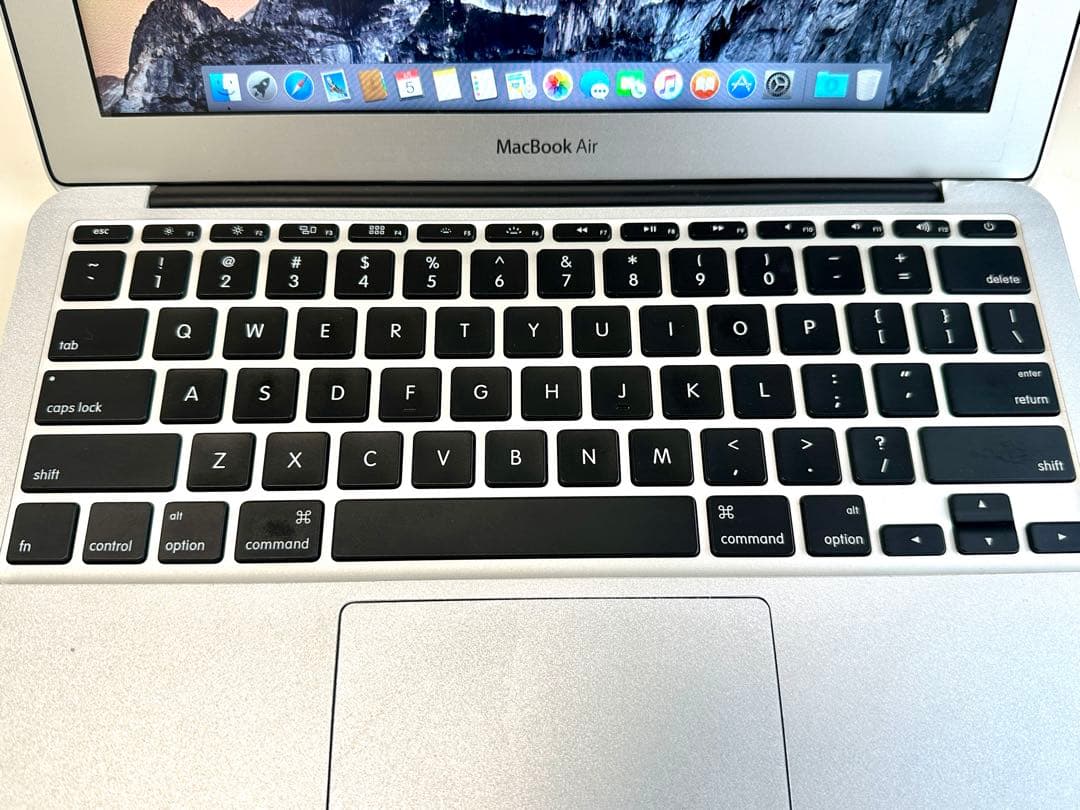 Apple MacBook Air 2014 11インチ US