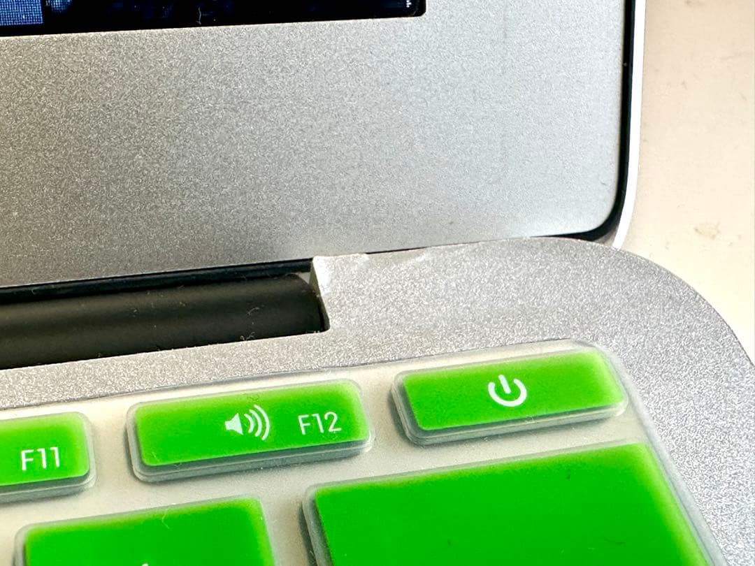 Apple MacBook Air 2014 11インチ US