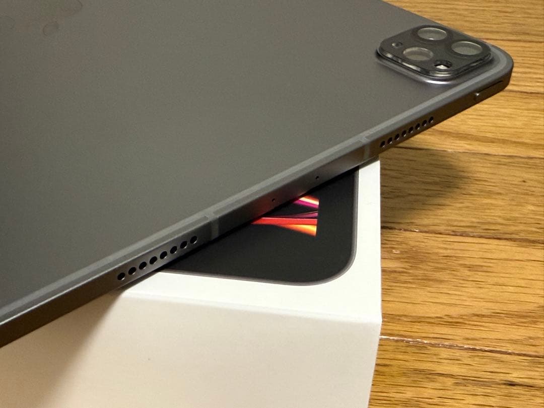 【極美品】iPad Pro 11インチ 第4世代 128GB SIMフリー版