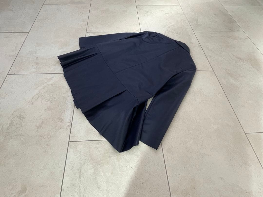 新品hueDAY TO EVENINGヒューディトゥイブニング ペプラムブルゾン