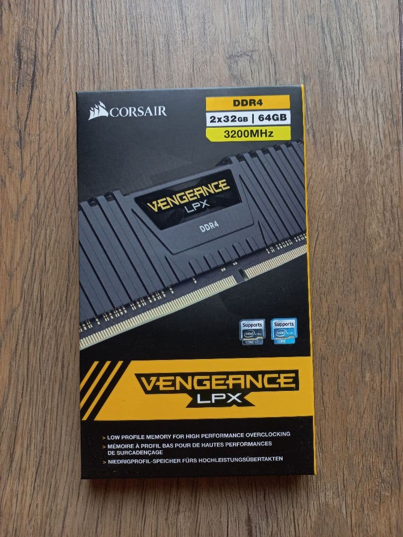 CORSAIR DDR4 VENGEANCE LPX 64GBキット