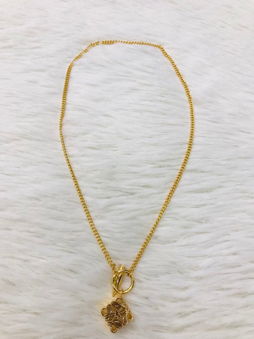 美品　ロエベ　ネックレス