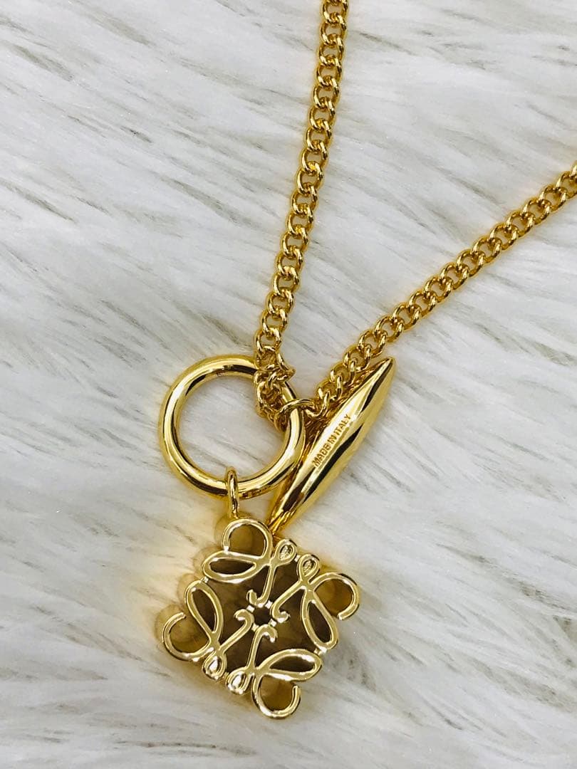 美品　ロエベ　ネックレス