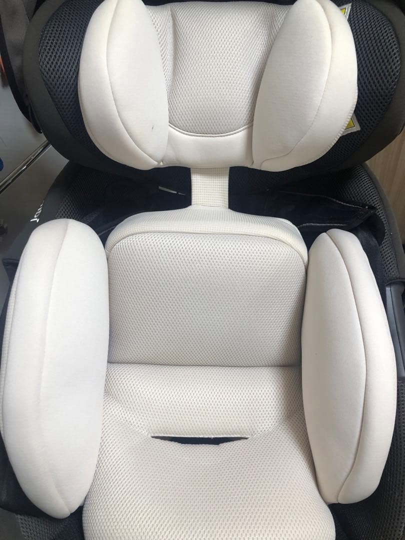 【値下】おまけ有！コンビ　チャイルドシート　ザエス　エッグショック　ISOFIX