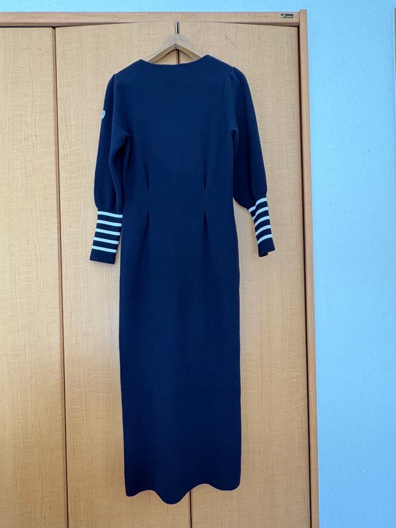 BORDERS at BALCONY ネイビー Vネック ニットワンピース