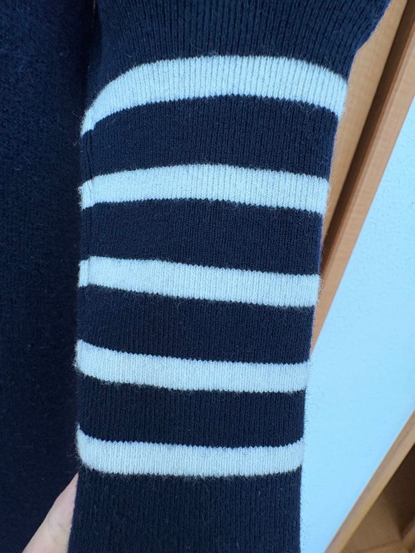 BORDERS at BALCONY ネイビー Vネック ニットワンピース