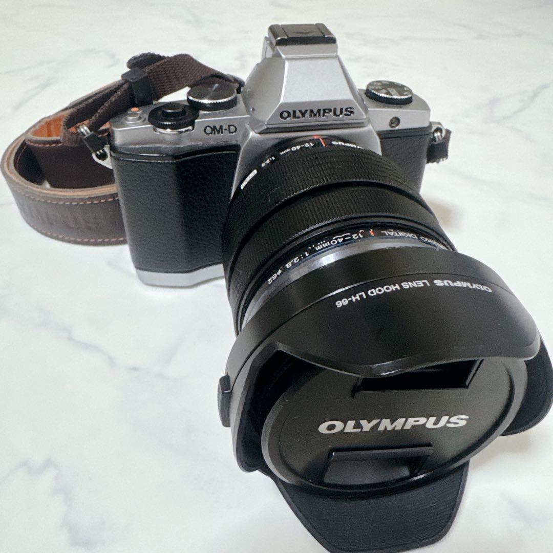 OLYMPUS OM-D E-M5 12-40mm レンズキット