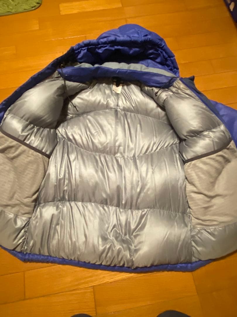週末限定　希少なXSサイズ　パタゴニア ダウンパーカ　ダークブルー　フィッツロイ