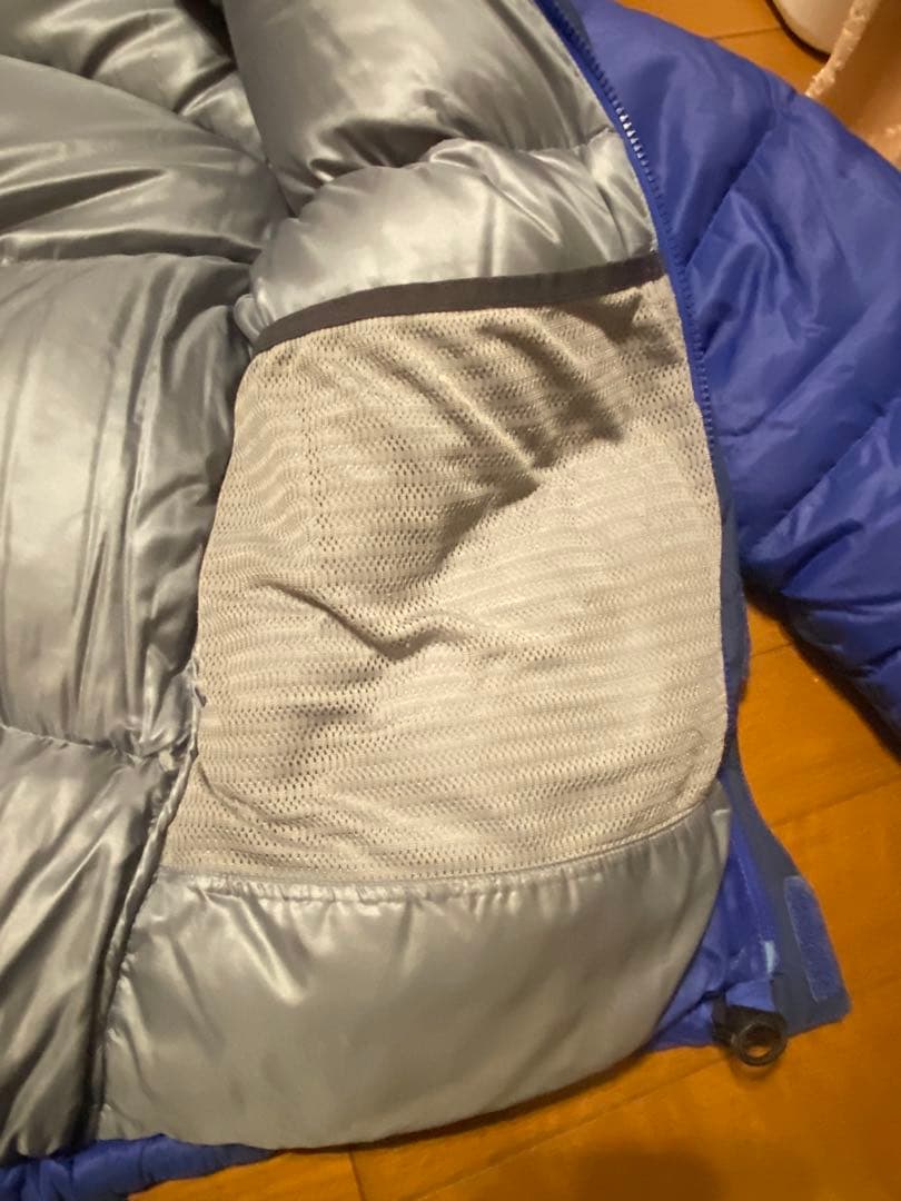 週末限定　希少なXSサイズ　パタゴニア ダウンパーカ　ダークブルー　フィッツロイ