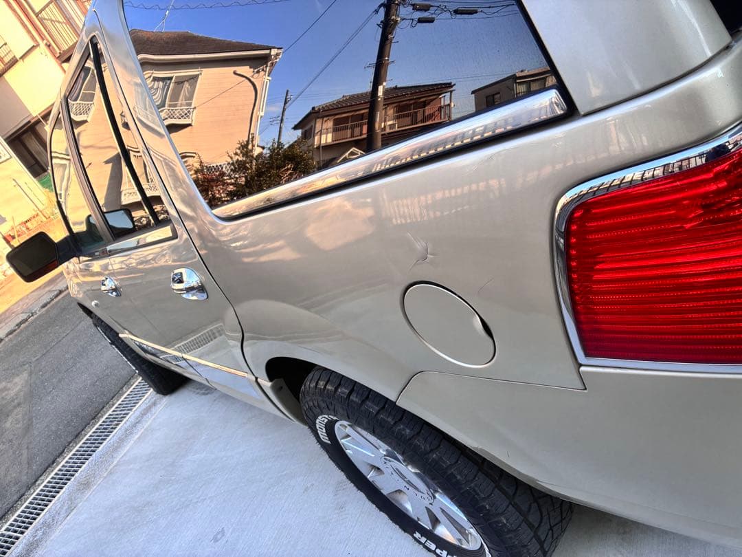 m*i様 Lincoln Navigator ゴールド SUV 5ドア