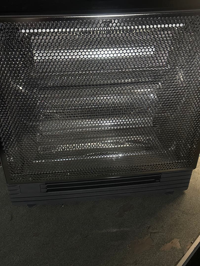 テスト使用！保管品ダイキン セラムヒート WRH134AS-H 23年製