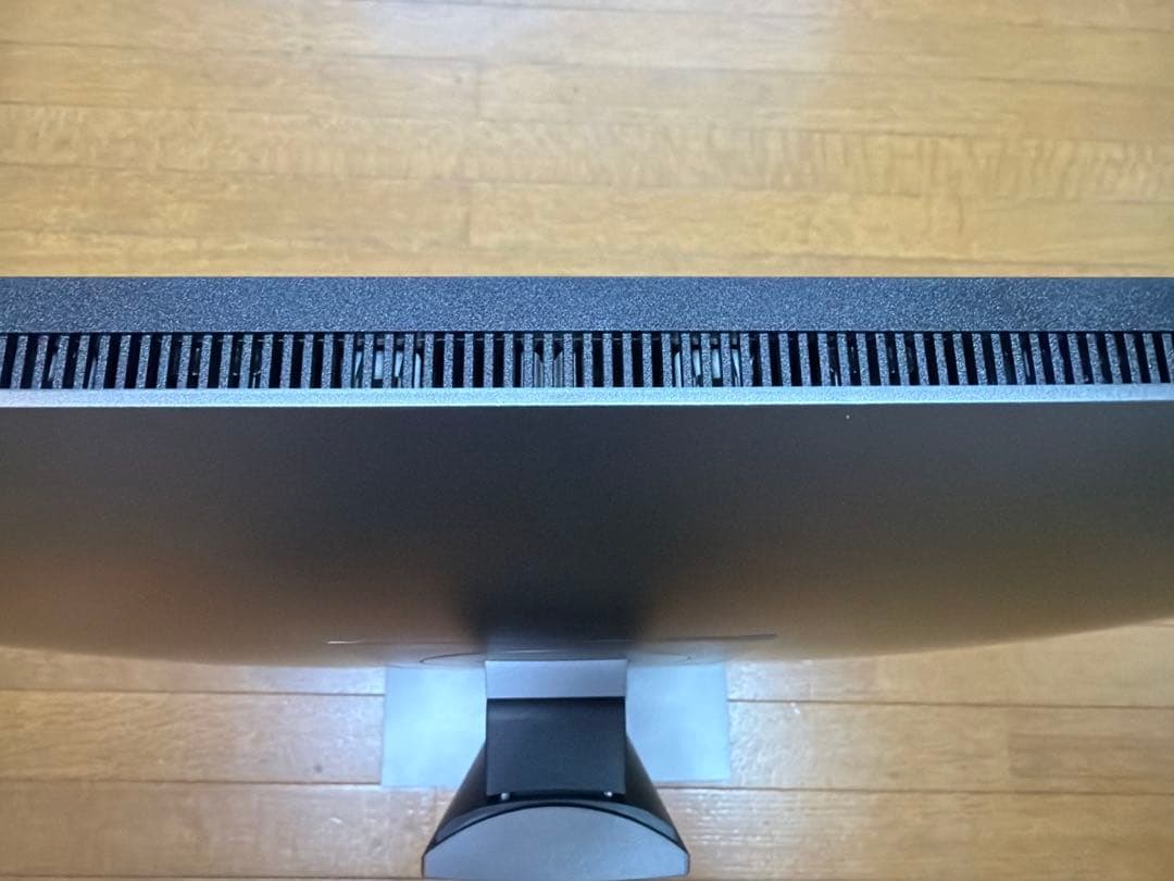 DELL U2720QM 27インチ 4Kモニター