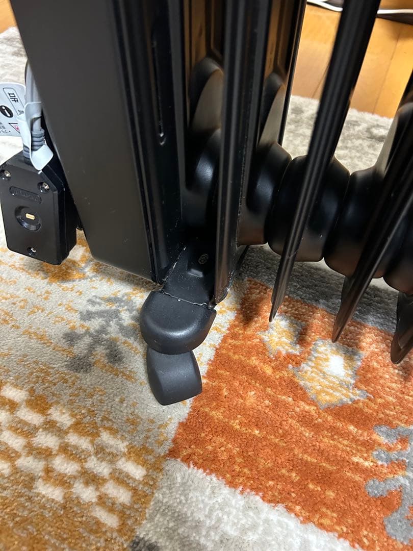 Delonghi オイルヒーター ブラック KHD410812-PB