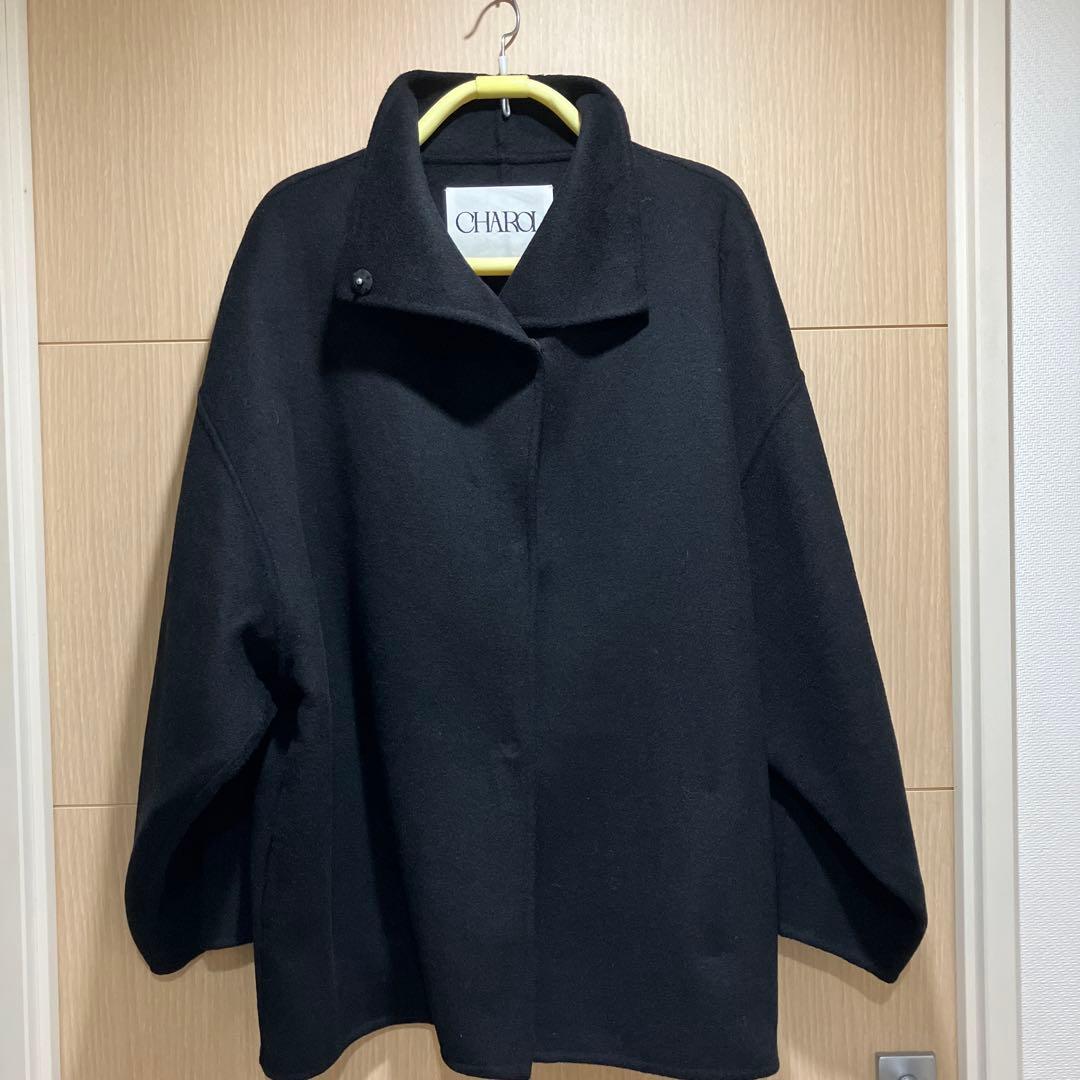 sasaki様　　新品未使用　CHAROL 黒 ハーフコートマフラー付