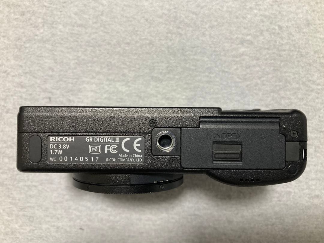 [美品] RICOH GR DIGITALⅢ(箱.付属品完備)2009年発売品