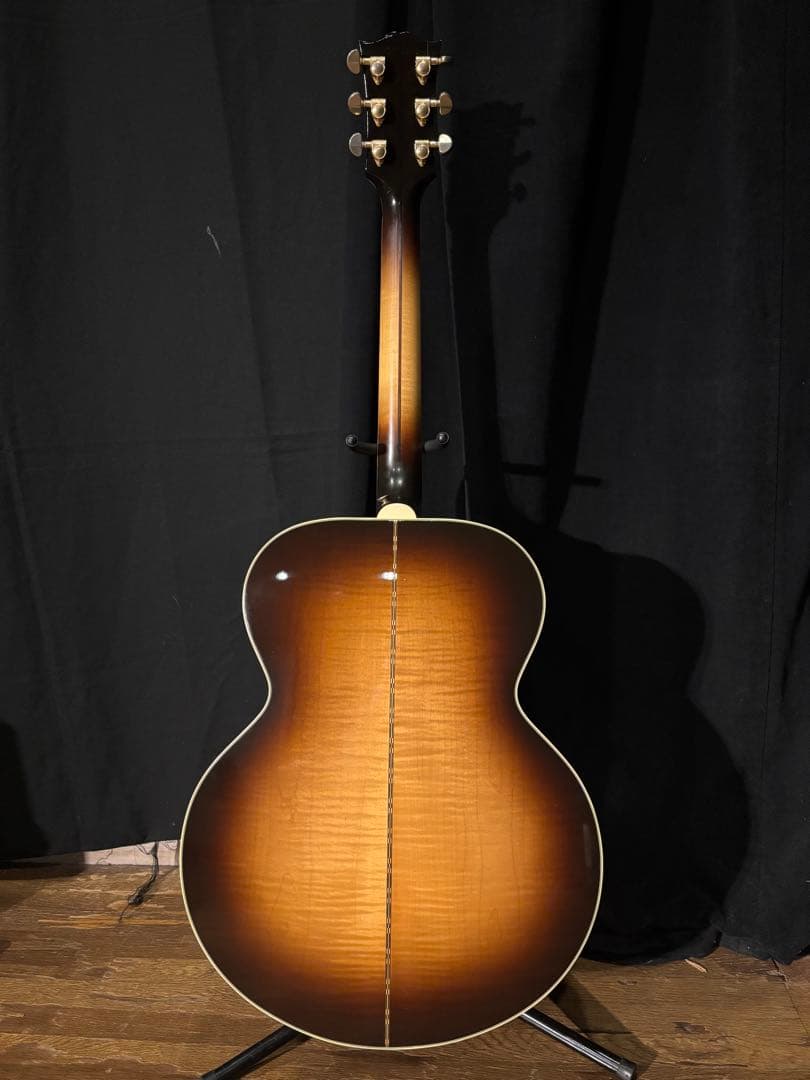 ぺぺ Gibson SJ-200 2015