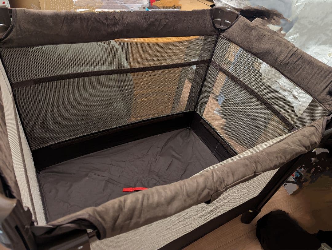 アップリカ　ココネルエアープラス(敷布団付きオプションあり)