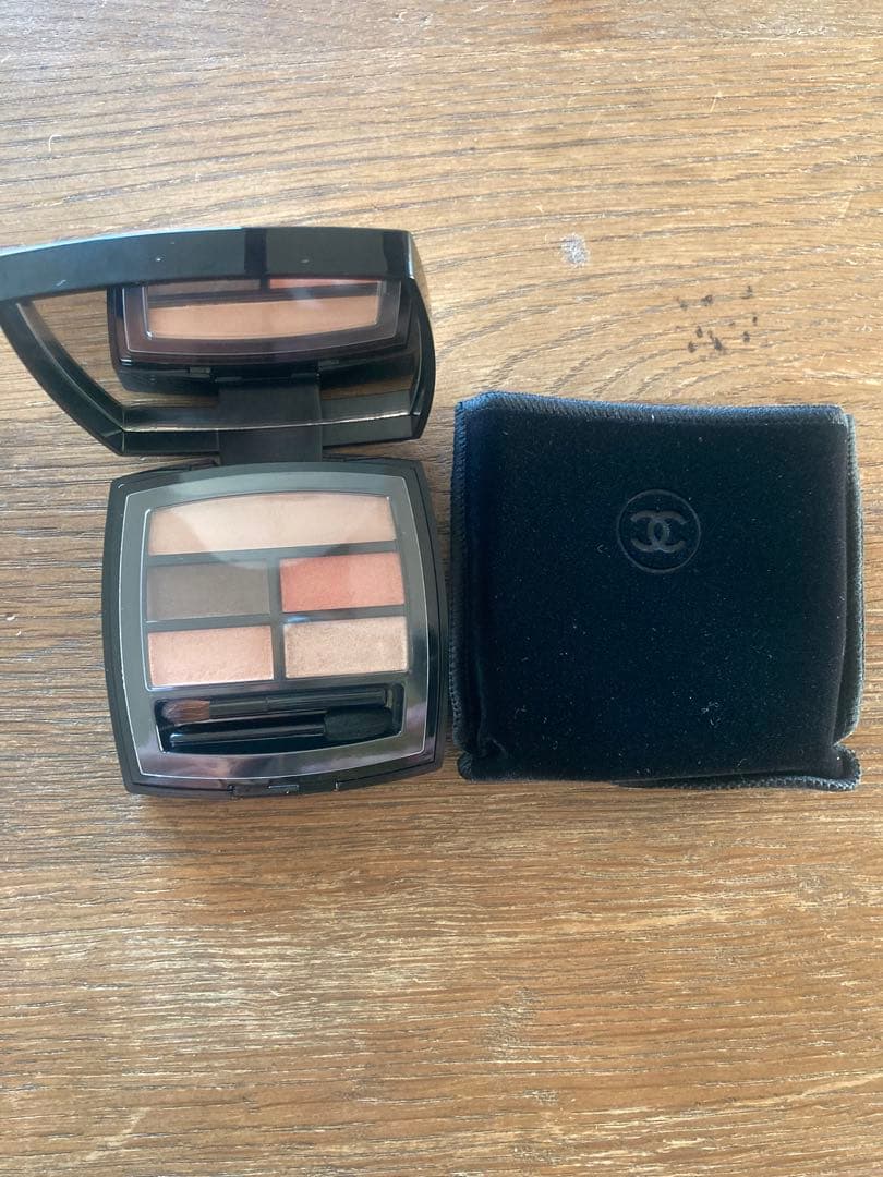 CHANEL LES BEIGES アイシャドウパレット ウォーム 新品未使用⭐︎