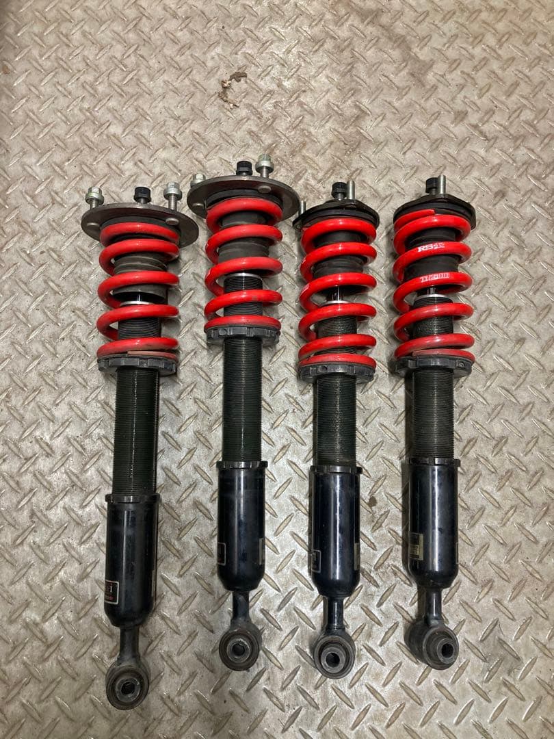 もふもふ18.20.21クラウン　車高調　RSR BLACK-i