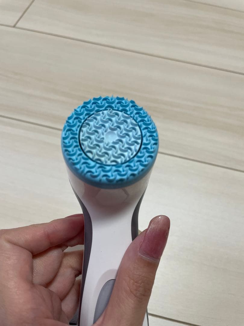 ニュースキンルミスパ 美顔器本体 充電器・説明書付き