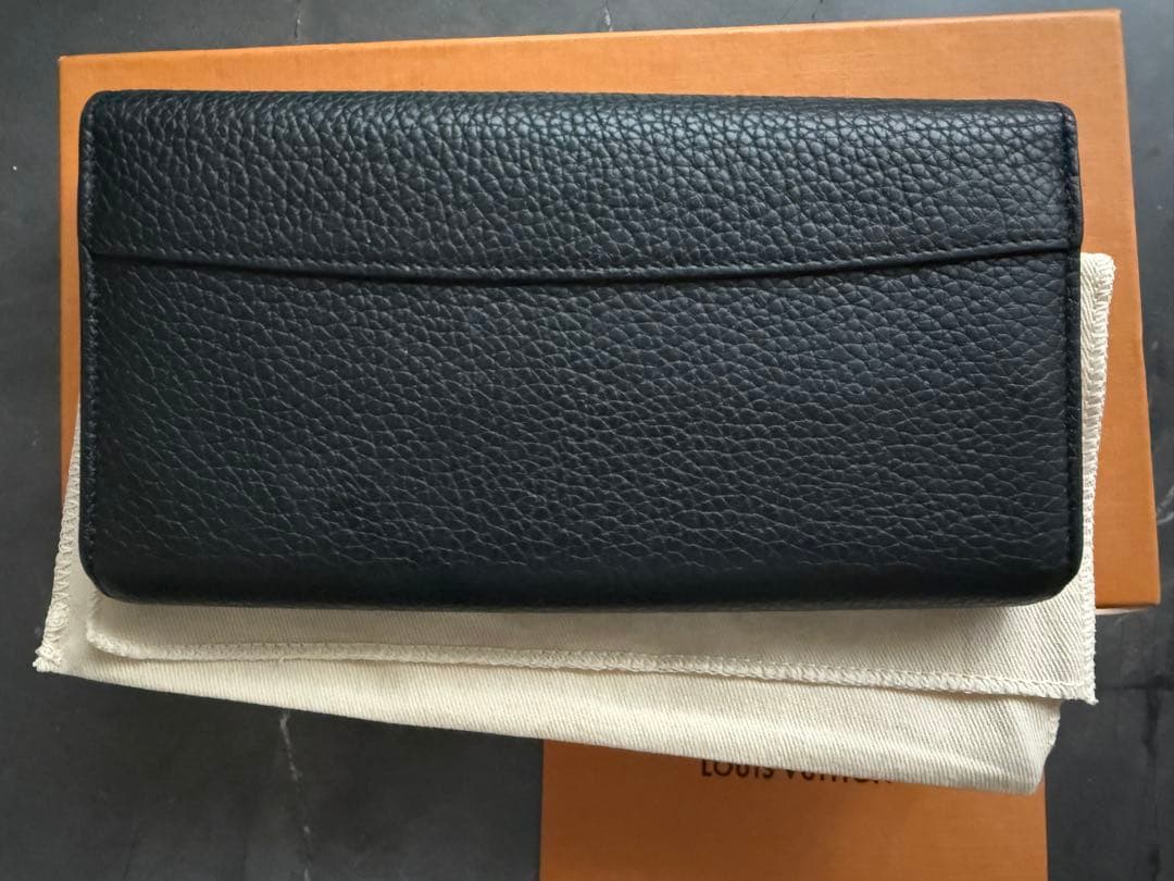 ヴィトン トリヨン ポルトフォイユカプシーヌ ノワール ロングウォレット