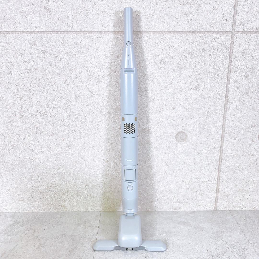 Panasonic 充電式掃除機 MC-NS70F 2023年製