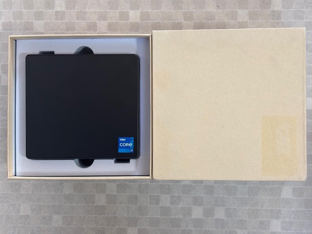 ミニPC　i7-1185G7　32GB　M.2SSD 1TB　Win11 Pro