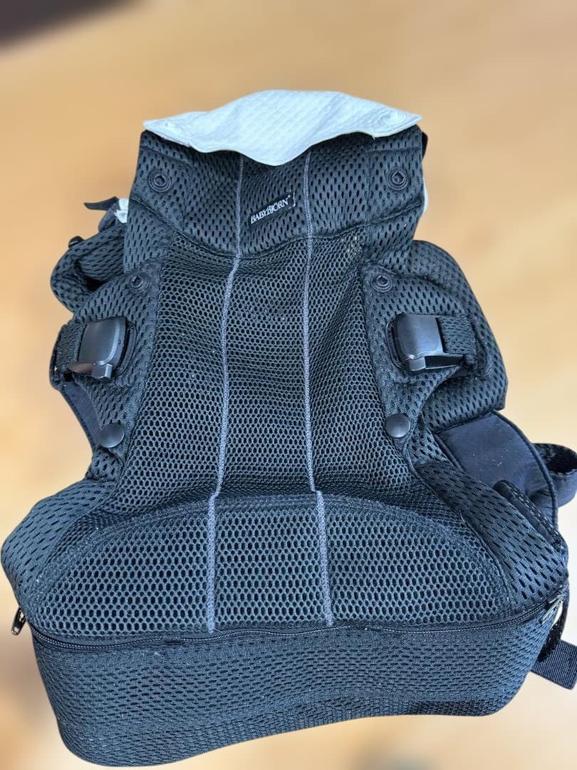 お値下げ！取説、箱、カバー付BabyBjorn ブラック 抱っこひも ハーモニー