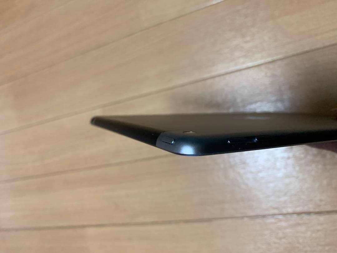 iPad 第6世代 32GB SIMフリー