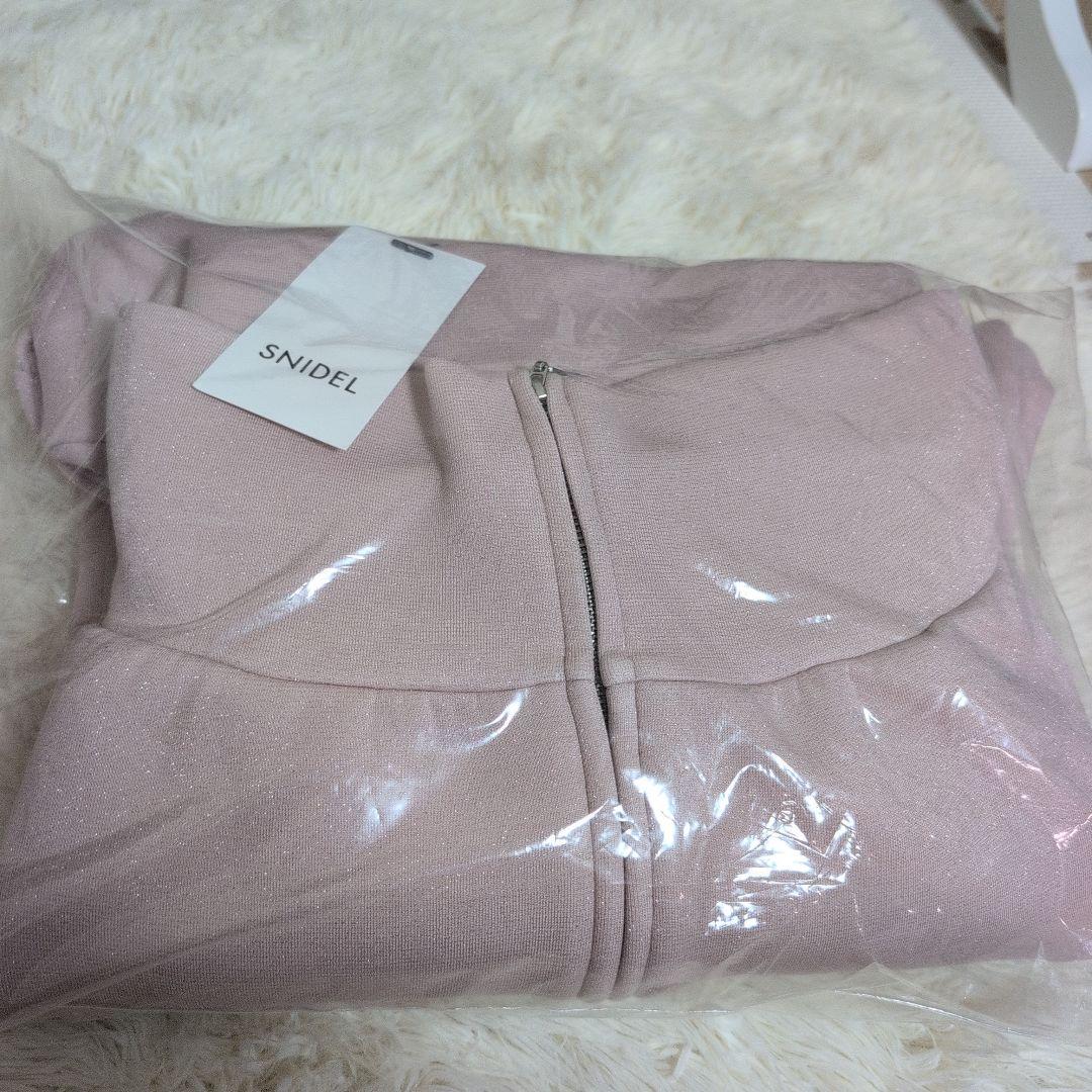 新品タグあり SNIDEL / スナイデル ボリュームパーカー ピンク