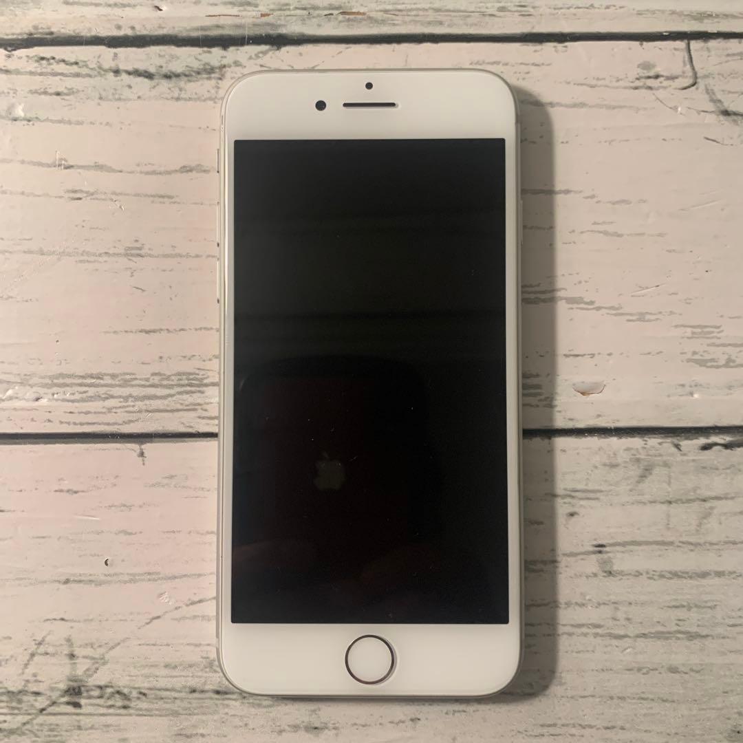 Apple iPhone 8 64GB シルバー 100% 本体のみ