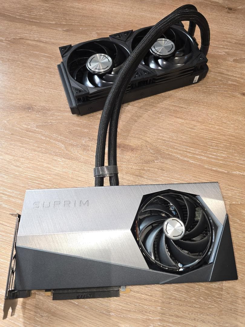 【超美品】GeForce RTX 4090 SUPRIM LIQUID 24GB