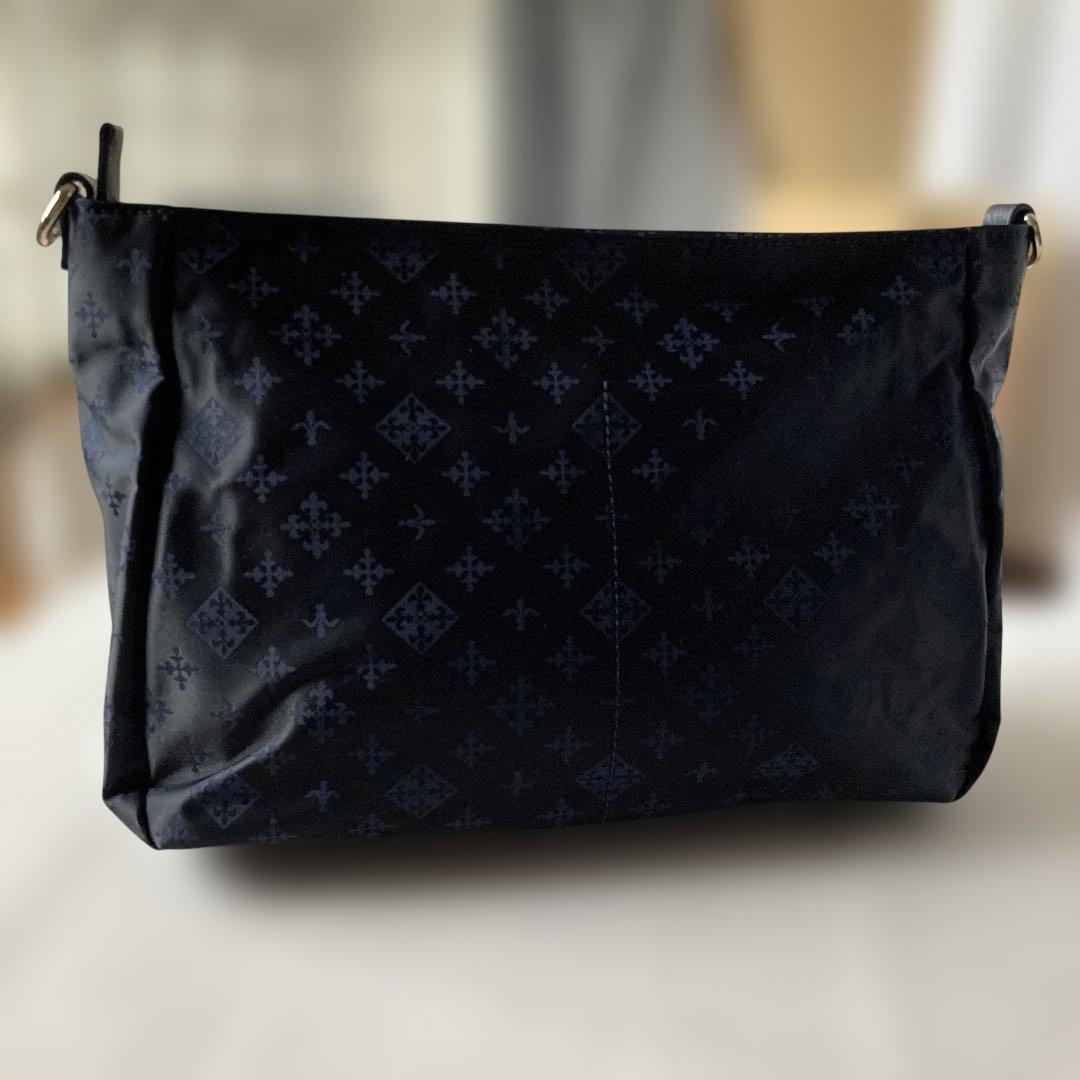 ラシットショルダーバッグポーチ付