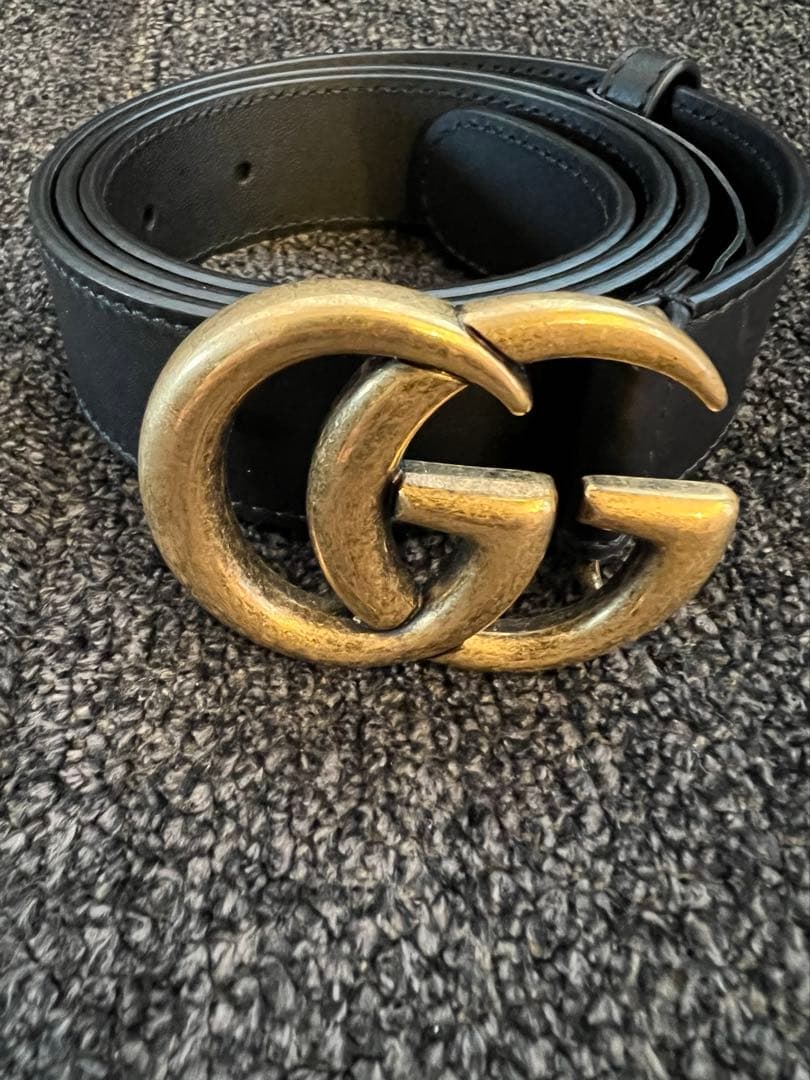 GUCCI ブラックレザー GGマーモント　ロゴ ベルト