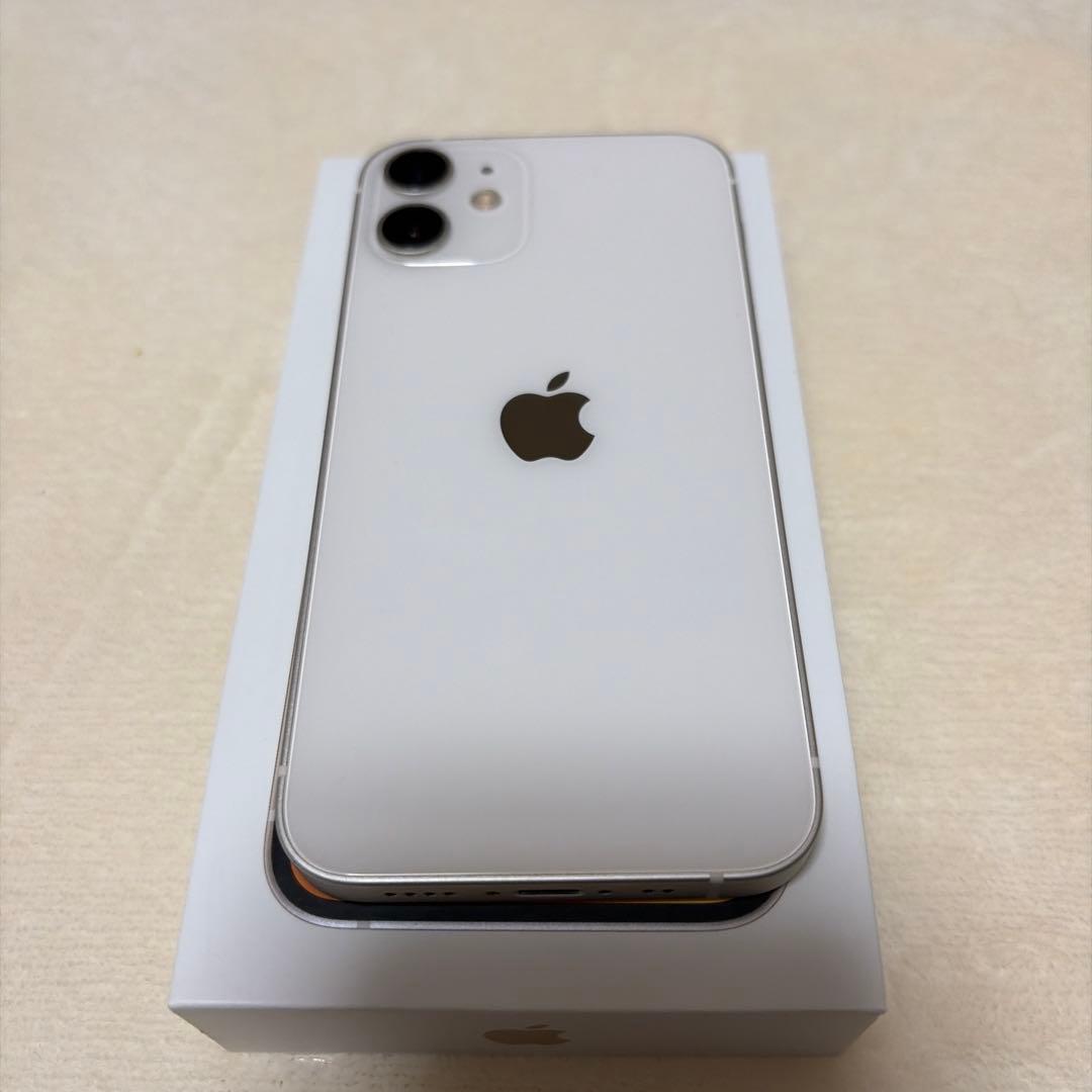 美品！　Apple iPhone12 mini ホワイト　128GB 箱付き