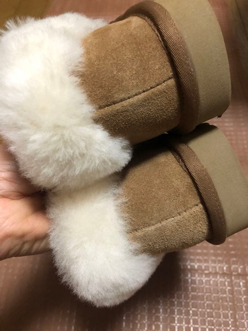 ベージュ スエード ファー モカシン23cmサイズ6