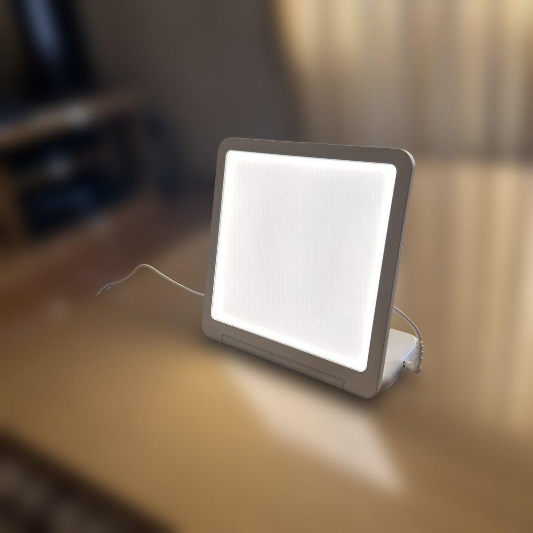 光目覚まし時計　トトノエライト