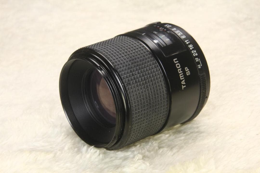 「伝説のマクロレンズ」2代目 Tamron SP 90