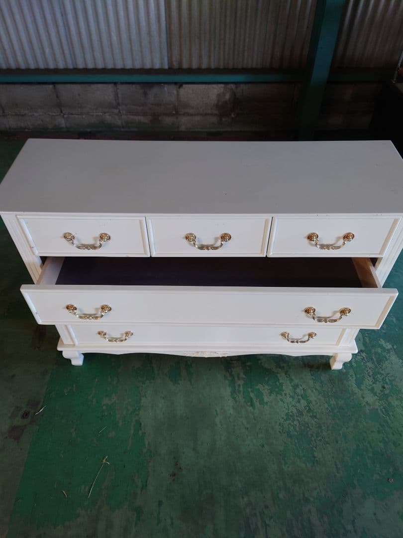 チェスト　白家具　猫脚　シャビーシック　ロココ　フレンチカントリー　サイドボード