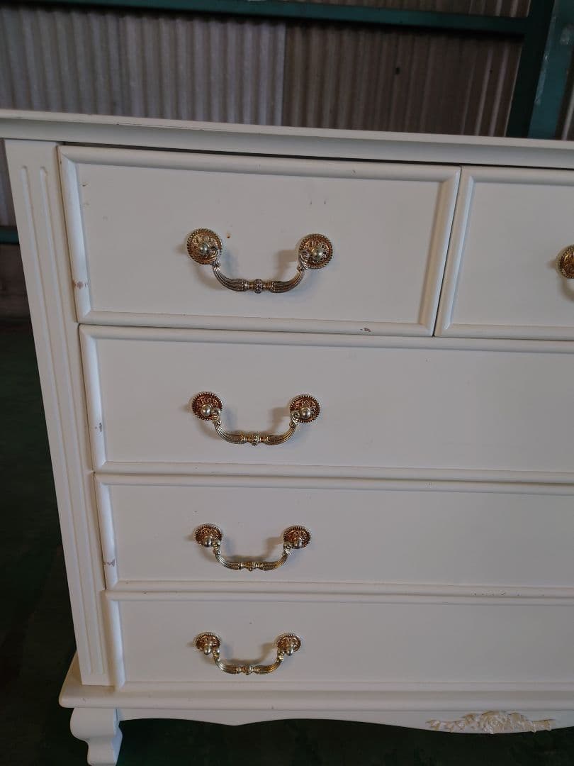 チェスト　白家具　猫脚　シャビーシック　ロココ　フレンチカントリー　サイドボード