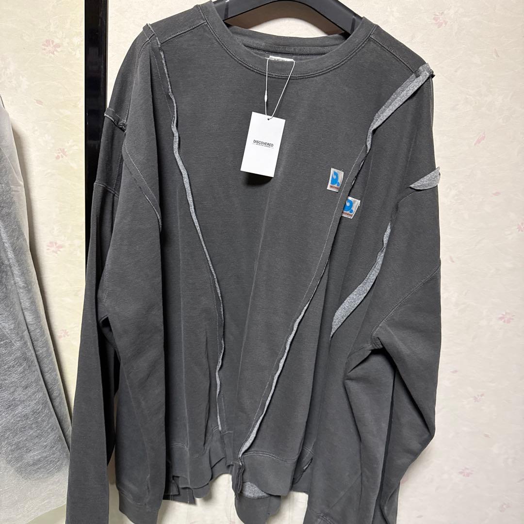 【期間限定価格】DISCOVERED Docking Logo Sweat