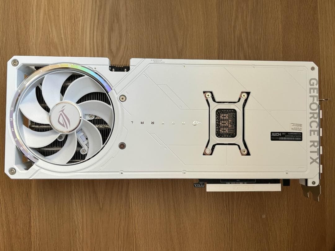 グラフィックボード・グラボ・ビデオカード ROG Astral GeForce RTX 5080 WHITE