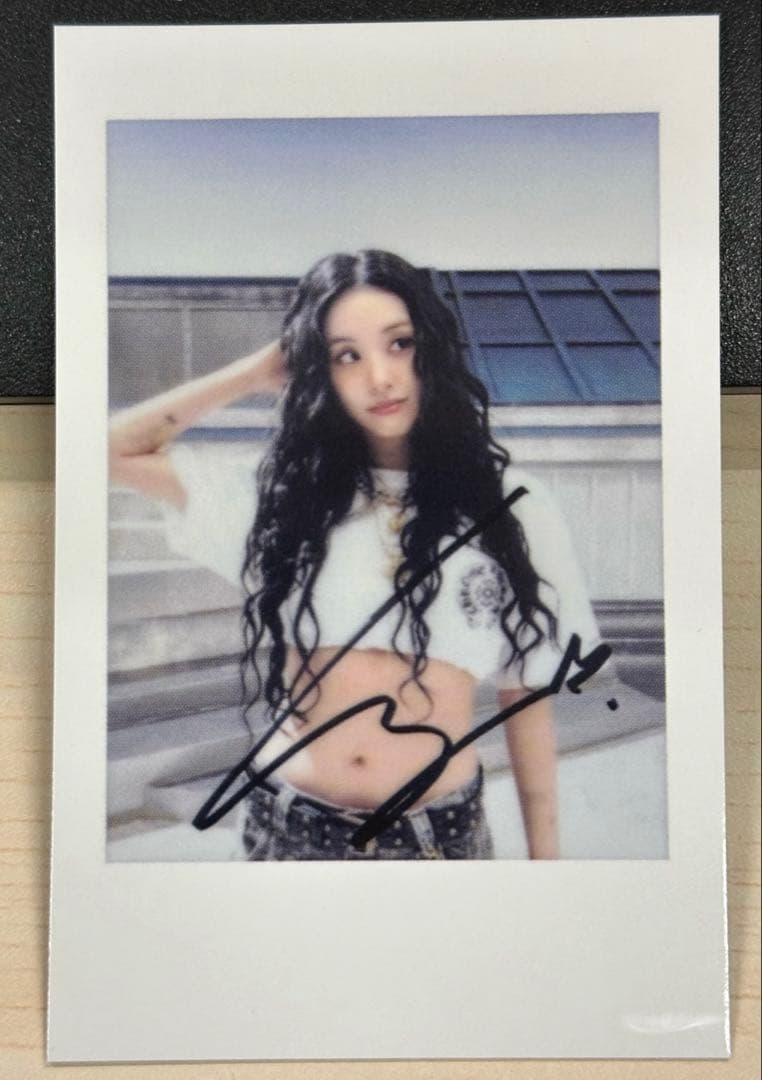 TWICE チェヨン THISISFOR yizhiyu チェキ トレカ A