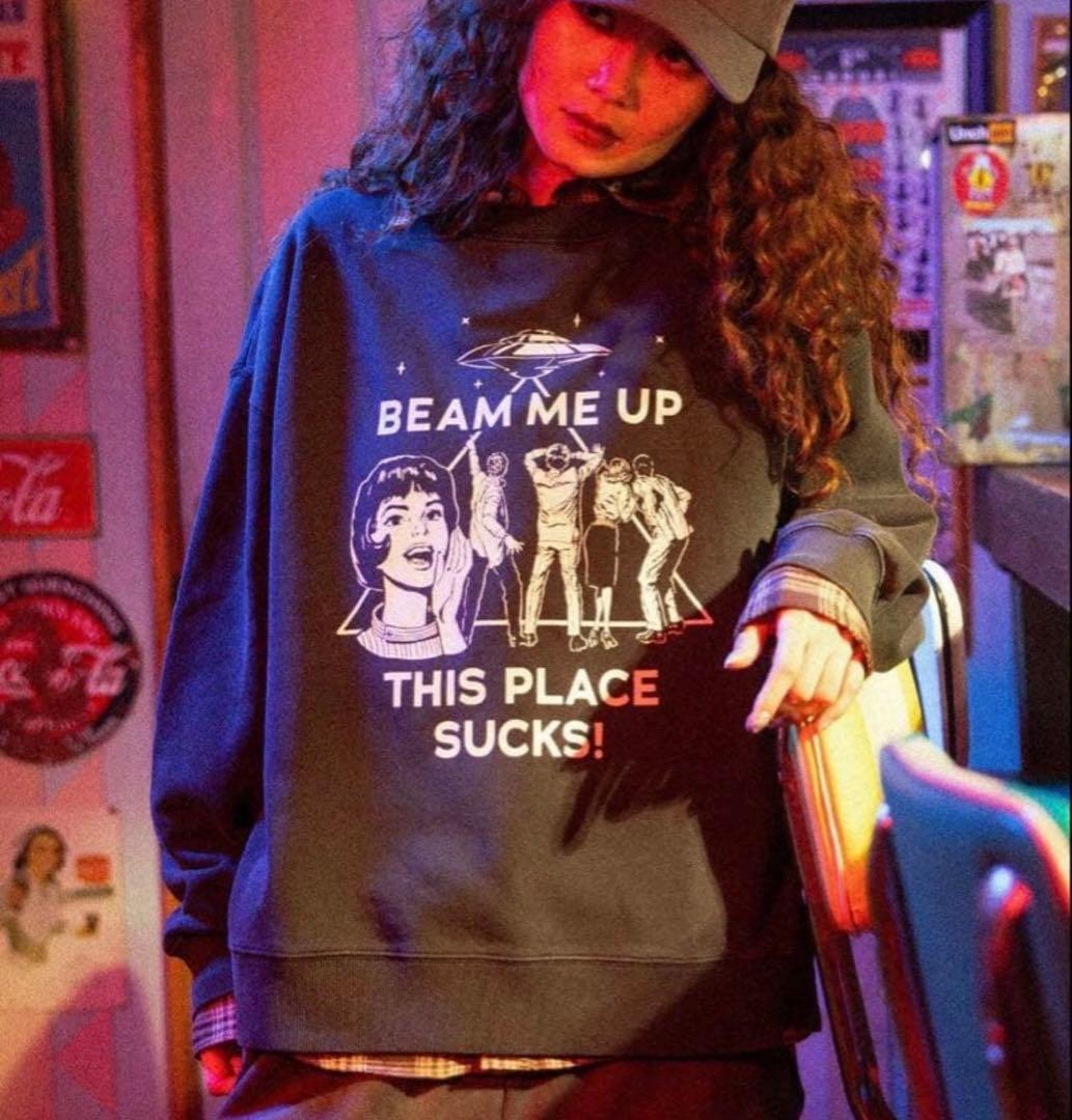 yurieさん専用ストレンジャーシングス ロビン スウェットトレーナー