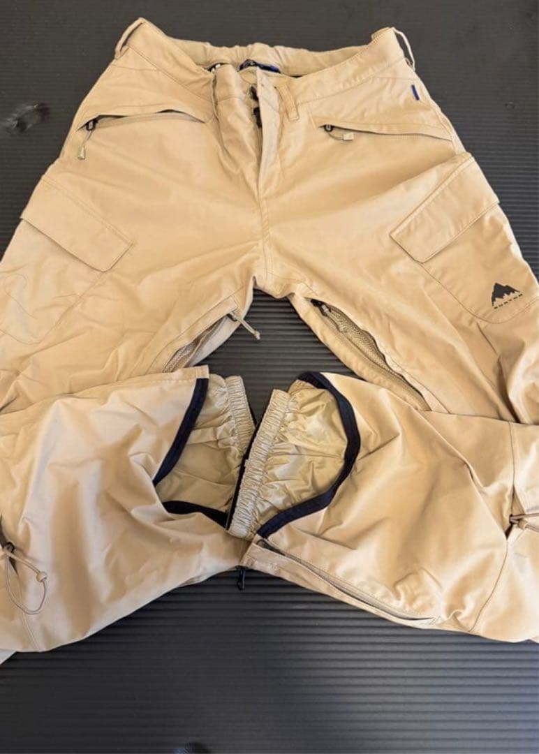 BURTON WOMEN'S GORE-TEX スノーボードパンツ梱包済み
