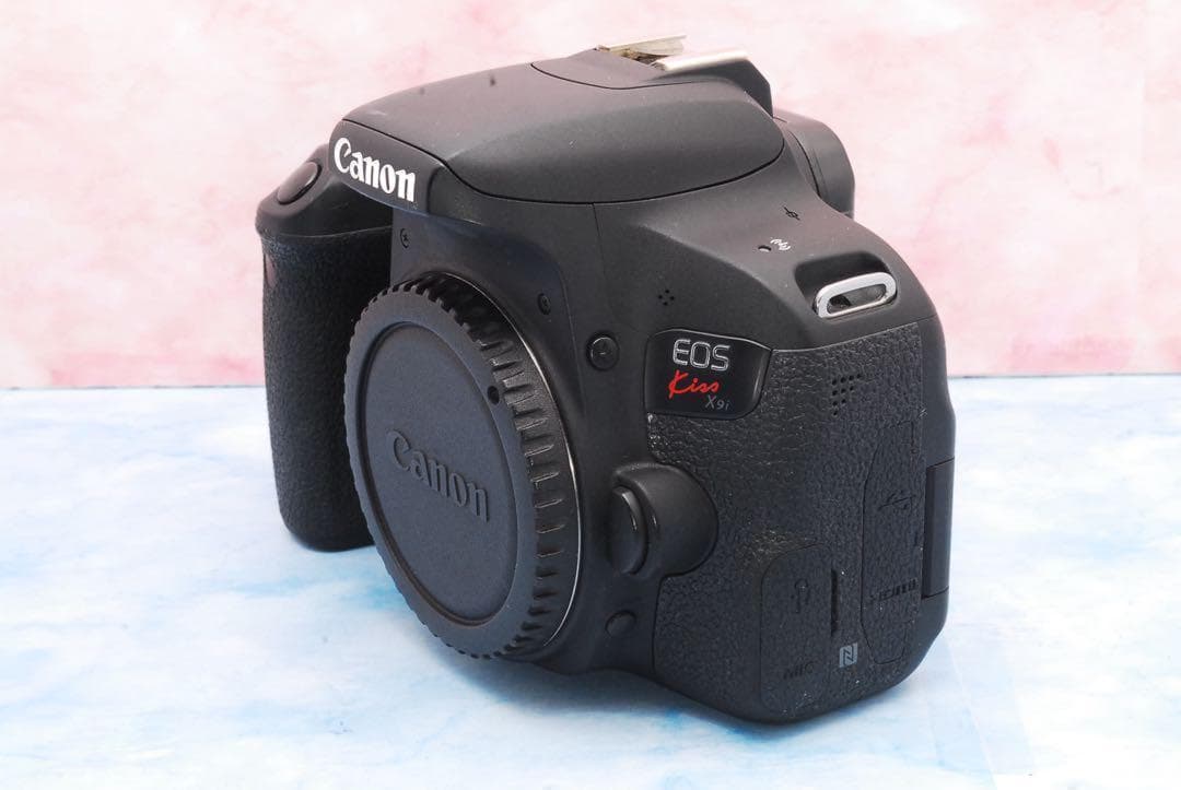 キャノン Kiss X9i●一眼レフカメラ●高性能STMレンズ●スマホ転送！