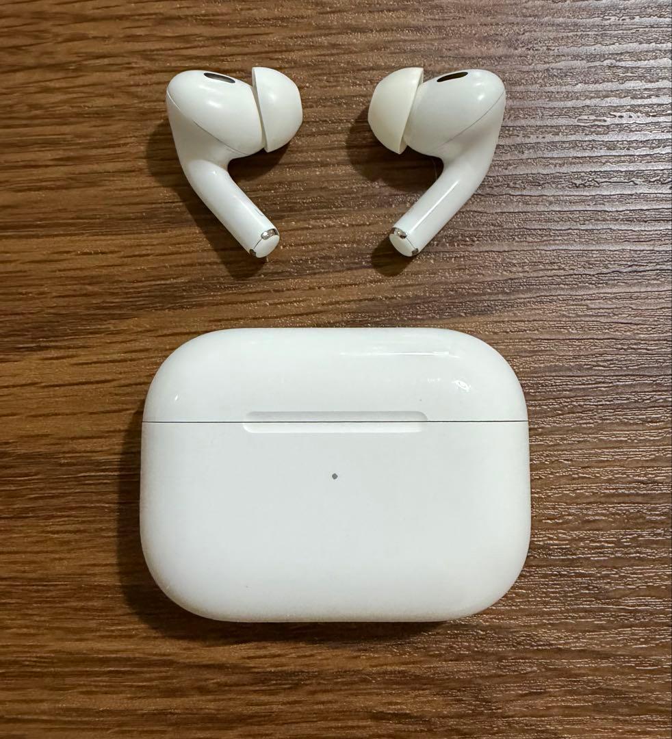 AirPods Pro2 本体 ホワイト 充電ケース・ケーブル付き